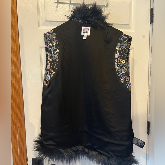 Sui by Anna Sui autumn tapestry vest XL - Picture 3 of 7
